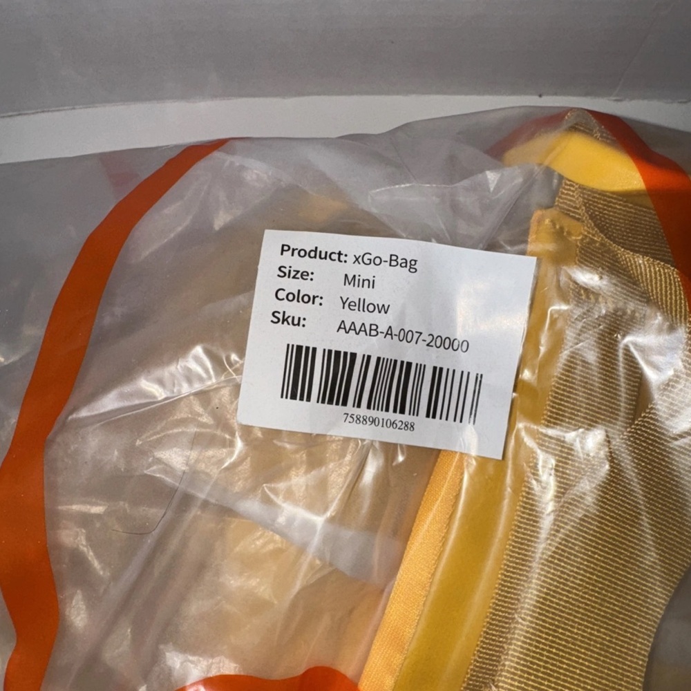 Baboon to the Moon Go-Bag [Basic] — Mini (32L) Yellow NEW - Picture 11 of 12